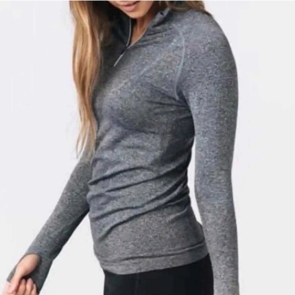 Zyia Fog Performance 1/4 Zip Gray Pullover XL - Picture 3 of 8